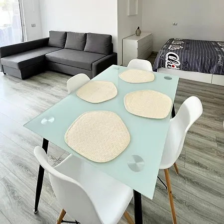 Zefiro Apartment