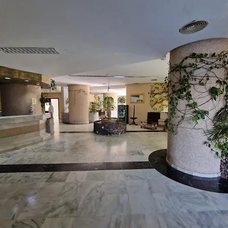 Zefiro Apartment *